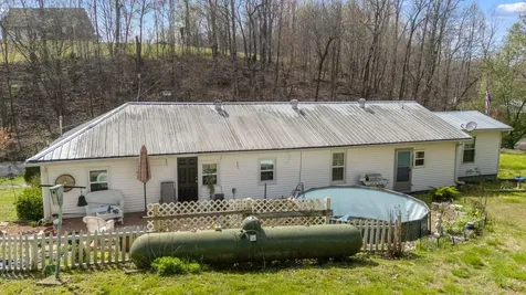 1987 Bobo Hollow Road Tullahoma TN 37388