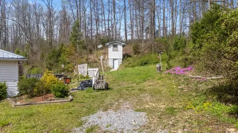 1987 Bobo Hollow Road Tullahoma TN 37388