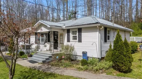 1987 Bobo Hollow Road Tullahoma TN 37388