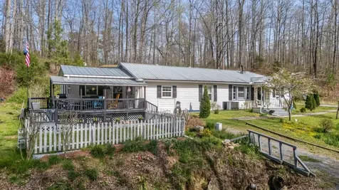 1987 Bobo Hollow Road Tullahoma TN 37388