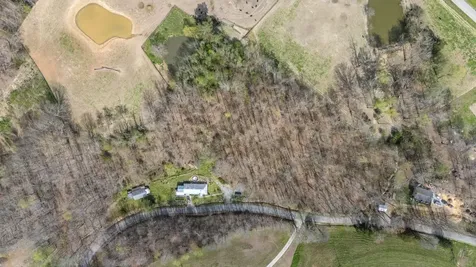 1987 Bobo Hollow Road Tullahoma TN 37388