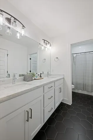 3108B Curtis Street Nashville TN 37218