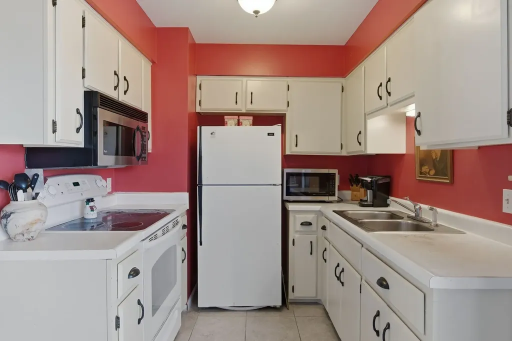 385 Deer Lake Drive Nashville TN 37221