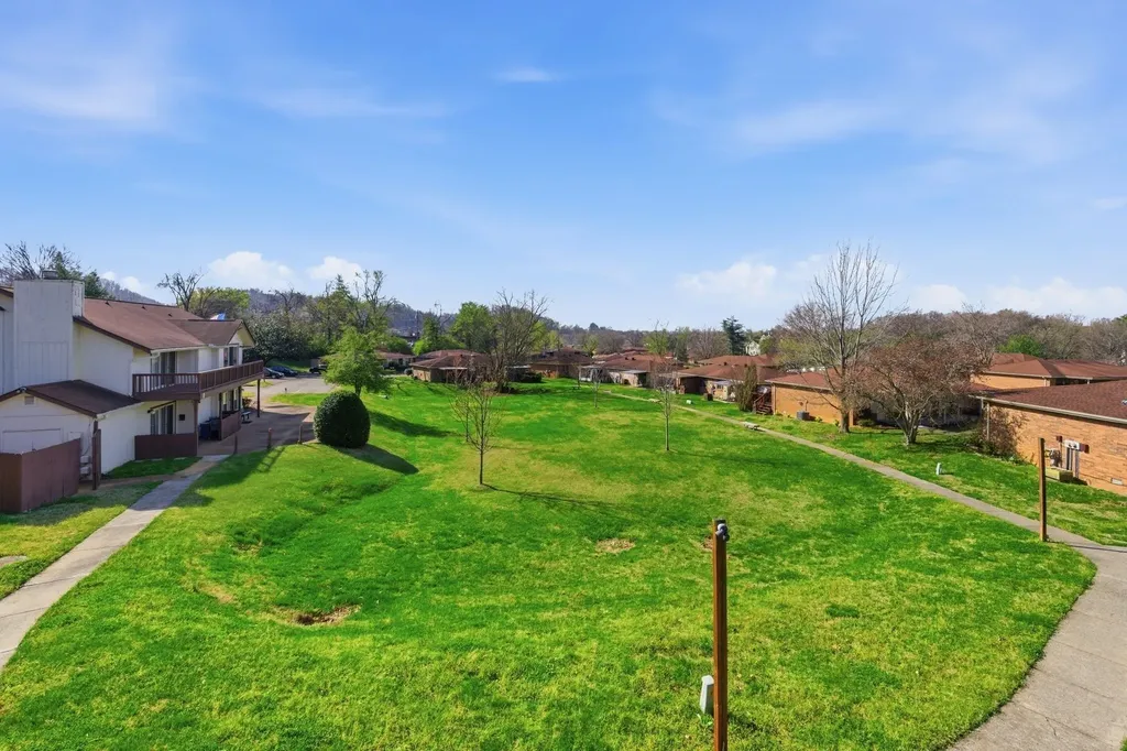 385 Deer Lake Drive Nashville TN 37221