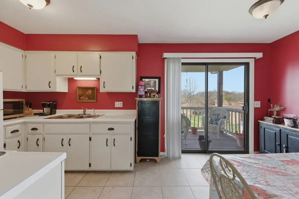 385 Deer Lake Drive Nashville TN 37221