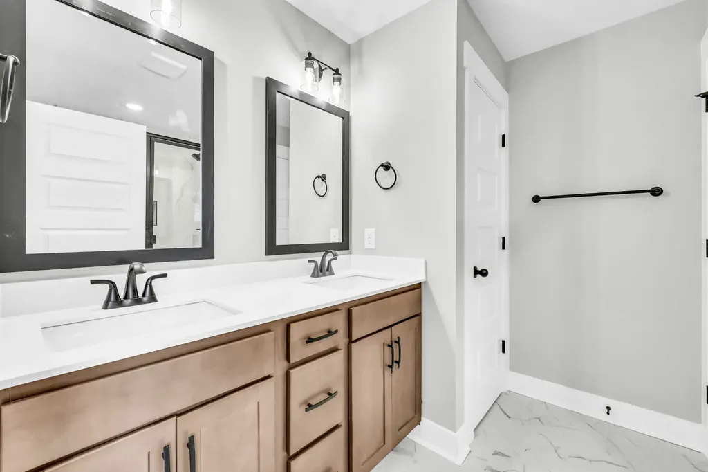 23 Virginia Terrace Clarksville TN 37042