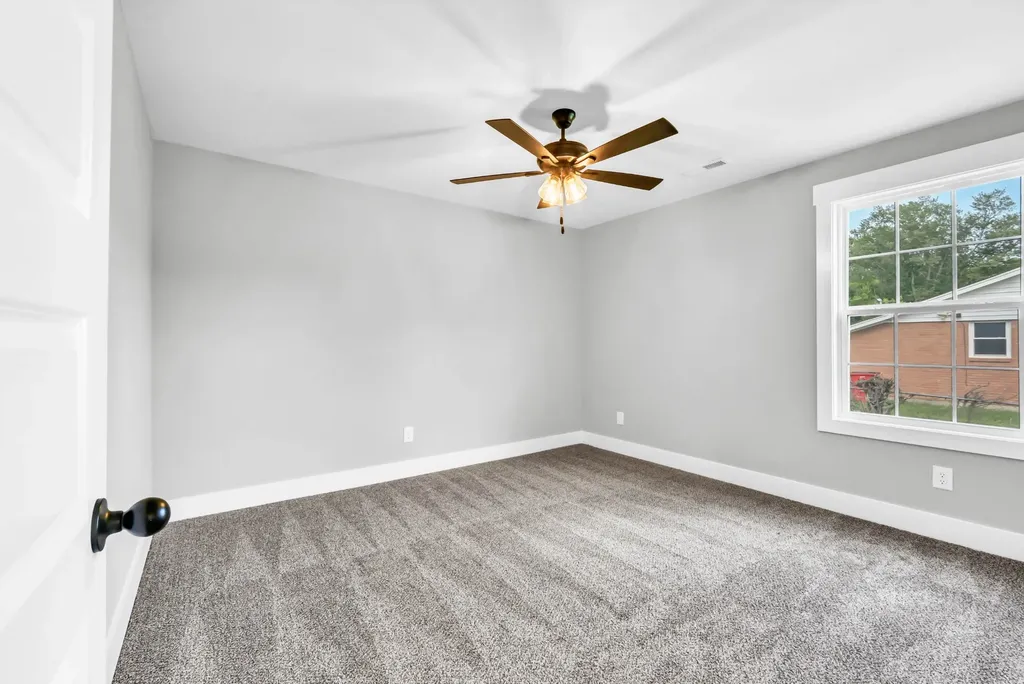 23 Virginia Terrace Clarksville TN 37042