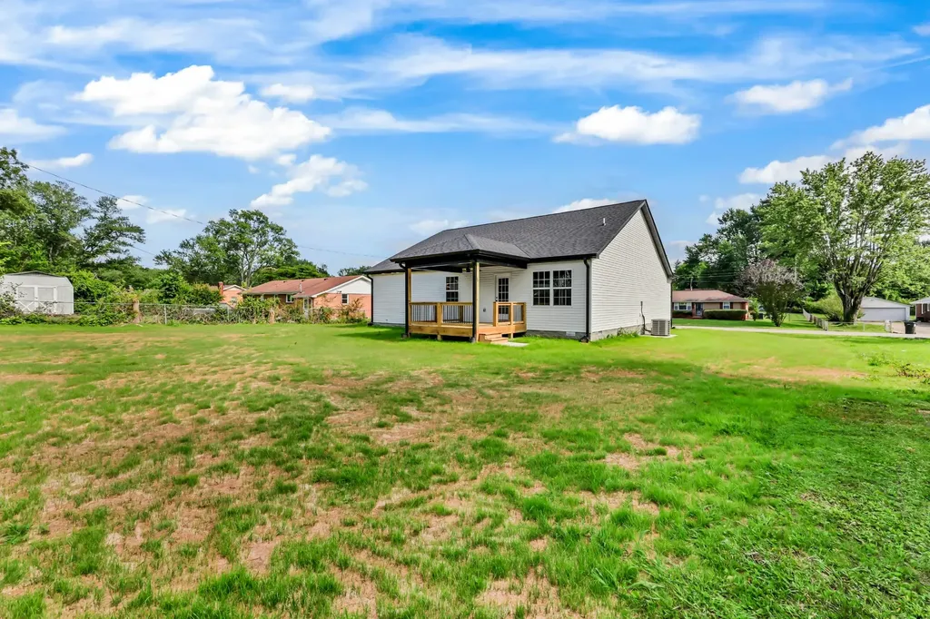 23 Virginia Terrace Clarksville TN 37042
