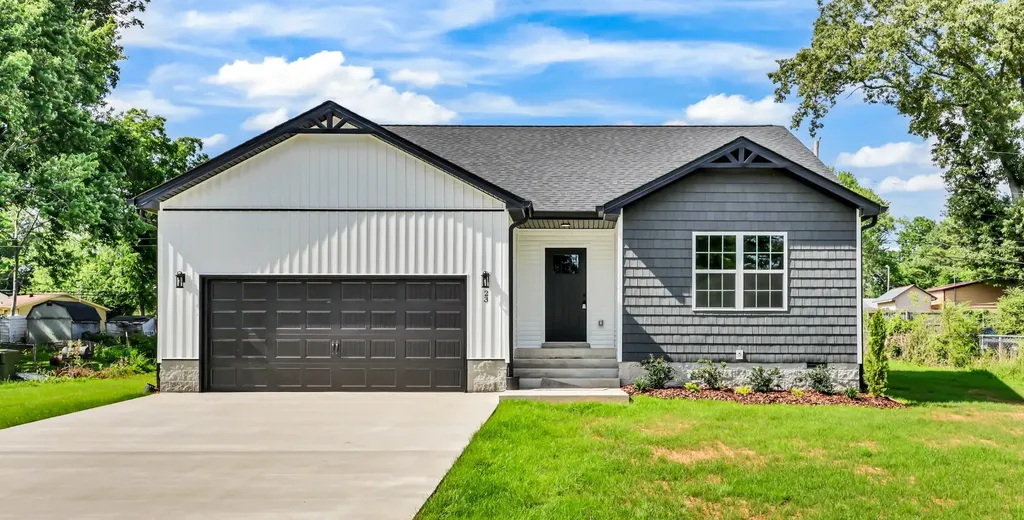 23 Virginia Terrace Clarksville TN 37042