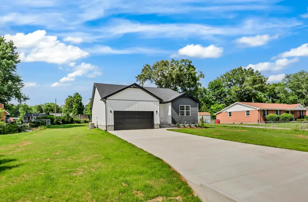 23 Virginia Terrace Clarksville TN 37042