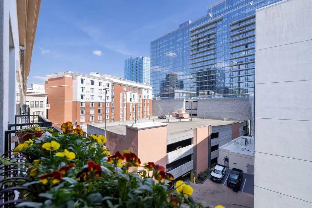 1803 Broadway Nashville TN 37203