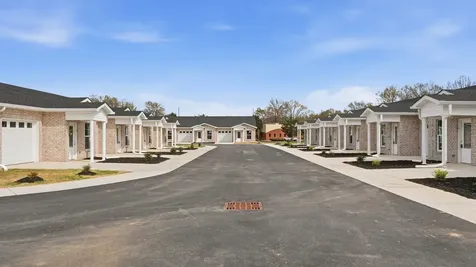 741 Kings Lane Tullahoma TN 37388