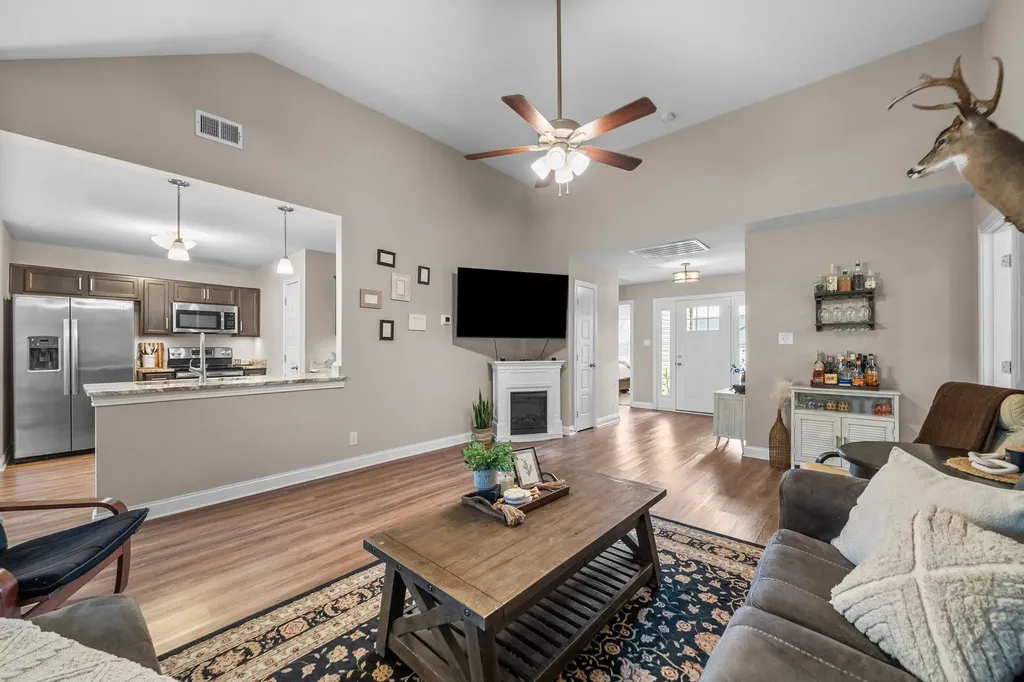 873 Lutz Lane Clarksville TN 37042