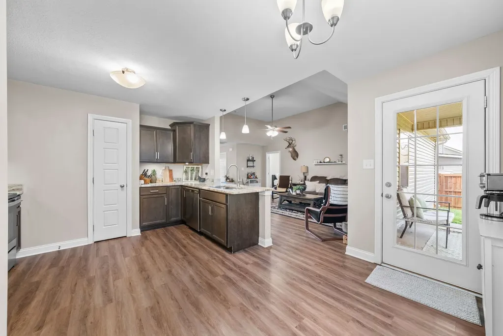 873 Lutz Lane Clarksville TN 37042