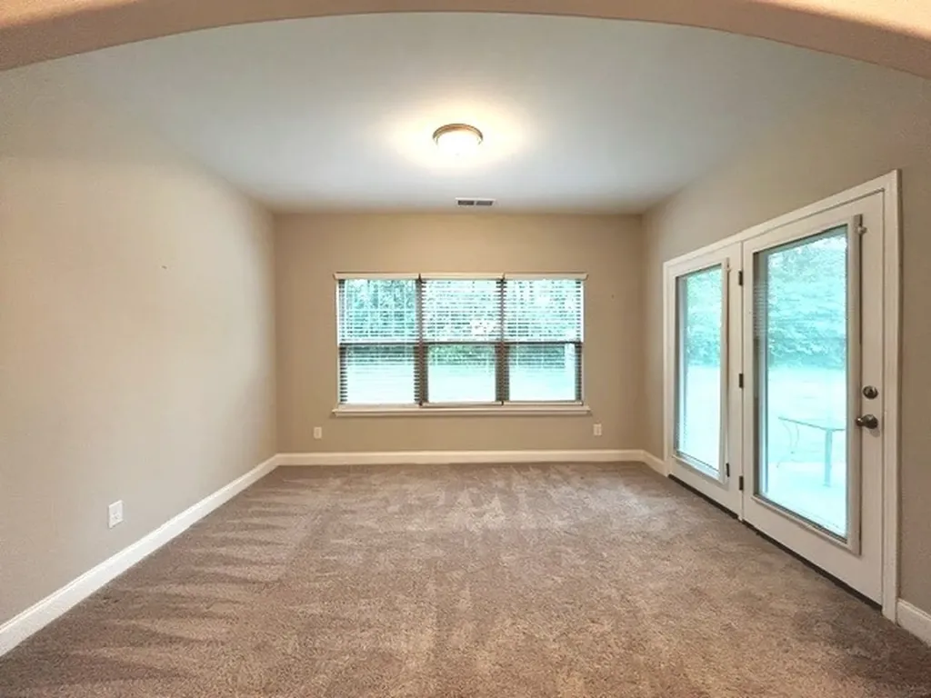 3211 Chaucer Lane Gallatin TN 37066