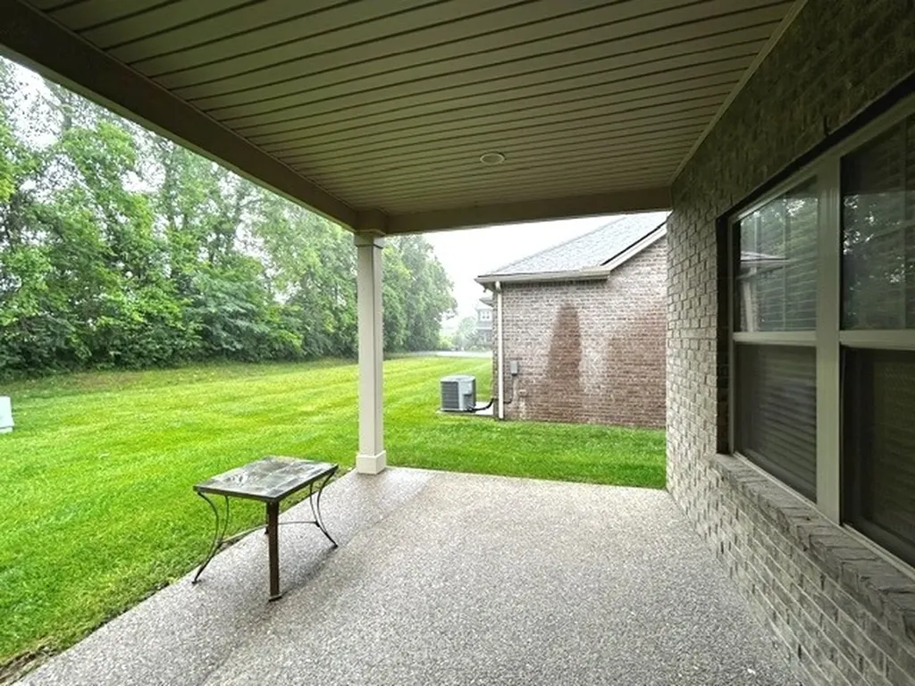 3211 Chaucer Lane Gallatin TN 37066