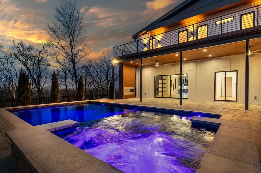 5425 Franklin Pike Nashville TN 37220