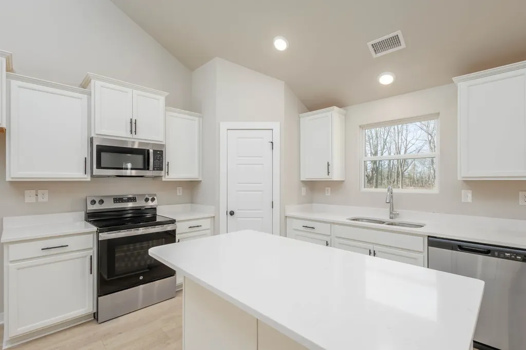 103 Cherry Blossom Way Dickson TN 37055