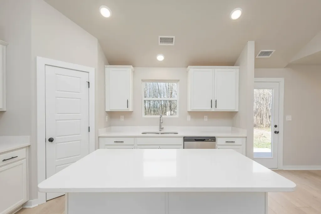 103 Cherry Blossom Way Dickson TN 37055