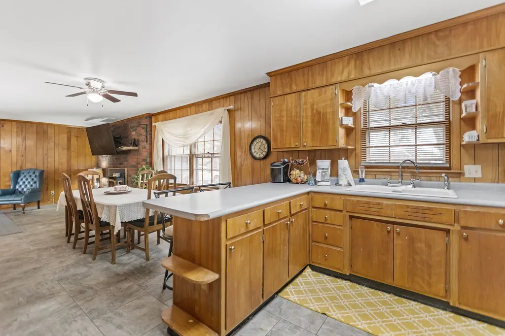 118 Bel Aire Drive Winchester TN 37398