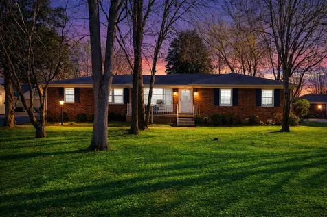 118 Bel Aire Drive Winchester TN 37398