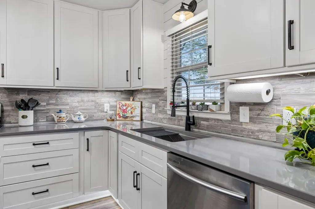 2222 Tindell Lane Columbia TN 38401