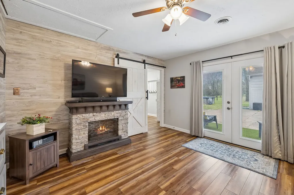 2222 Tindell Lane Columbia TN 38401