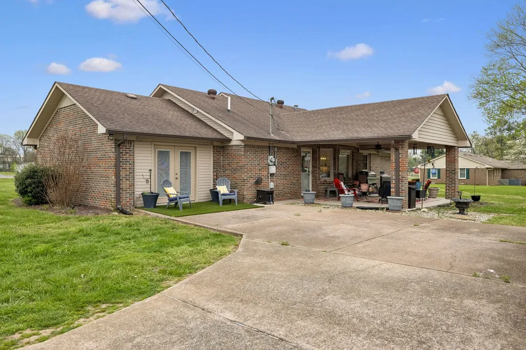2222 Tindell Lane Columbia TN 38401