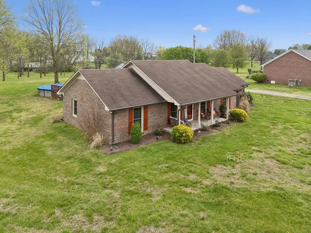 2222 Tindell Lane Columbia TN 38401
