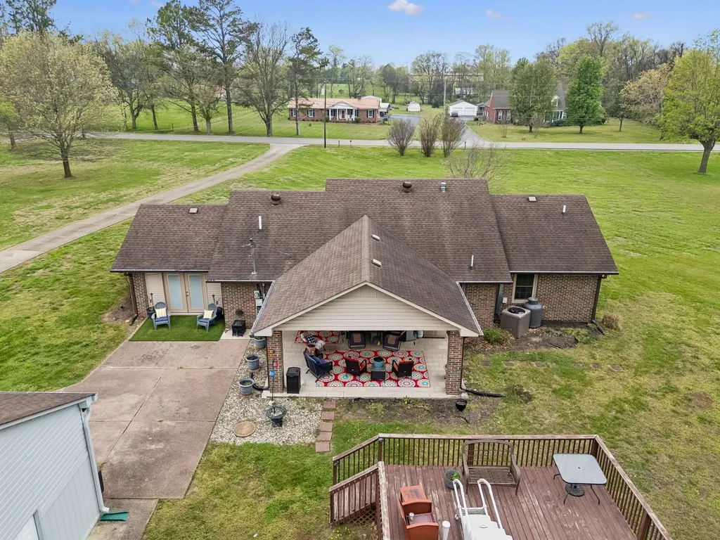 2222 Tindell Lane Columbia TN 38401