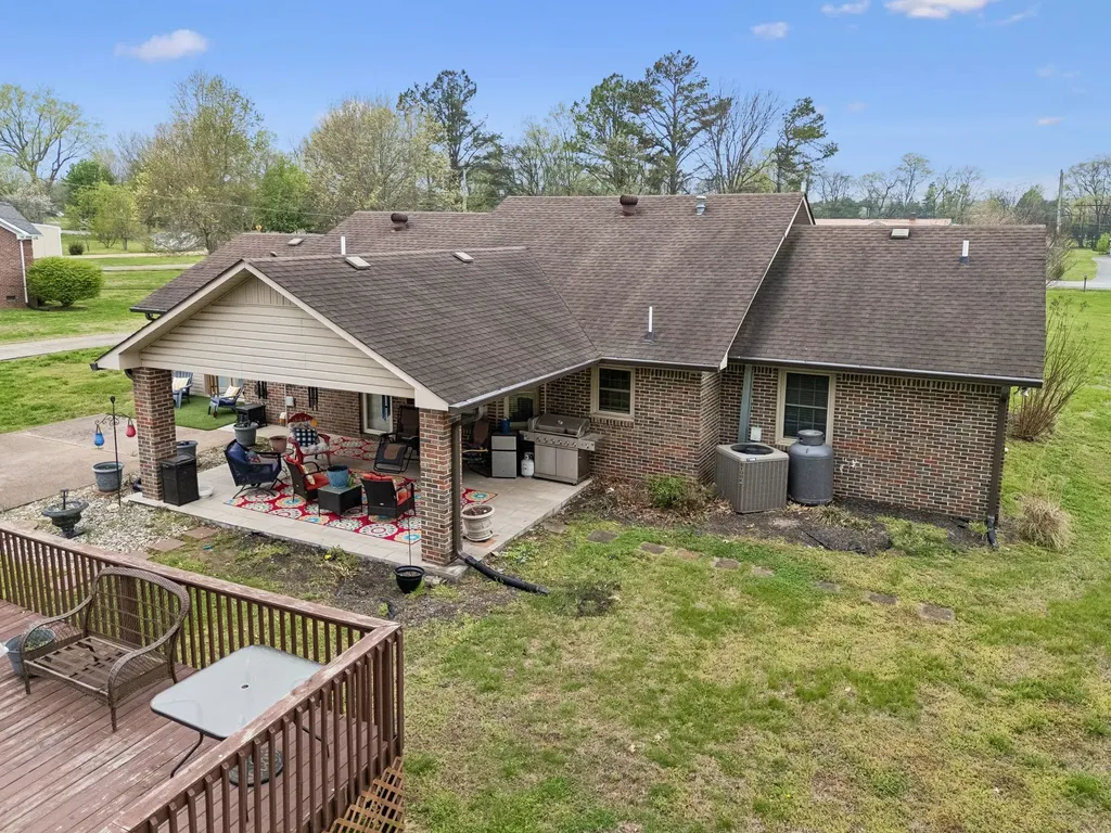 2222 Tindell Lane Columbia TN 38401