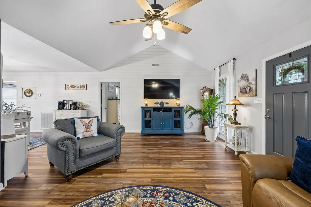 2222 Tindell Lane Columbia TN 38401