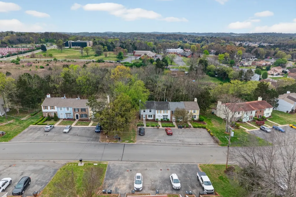 2830 Lake Forest Drive Nashville TN 37217