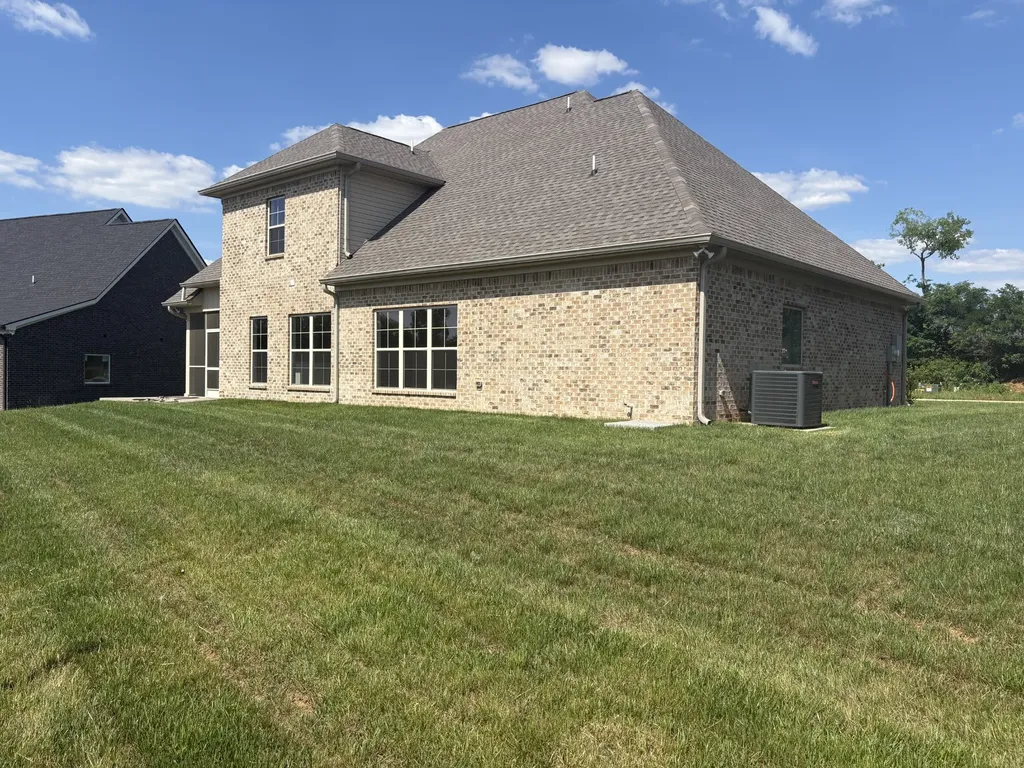 927 Licinius Lane Murfreesboro TN 37128