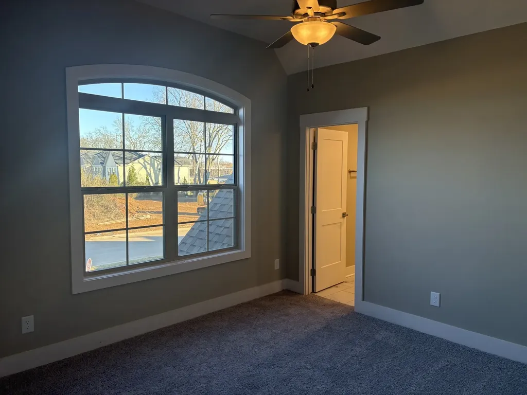 927 Licinius Lane Murfreesboro TN 37128