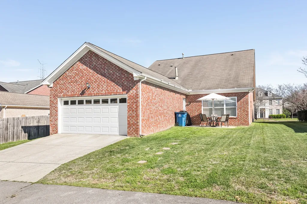 5239 New John Hagar Road Hermitage TN 37076