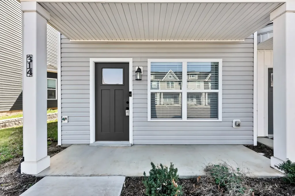 314 Front Ridge Circle Clarksville TN 37040
