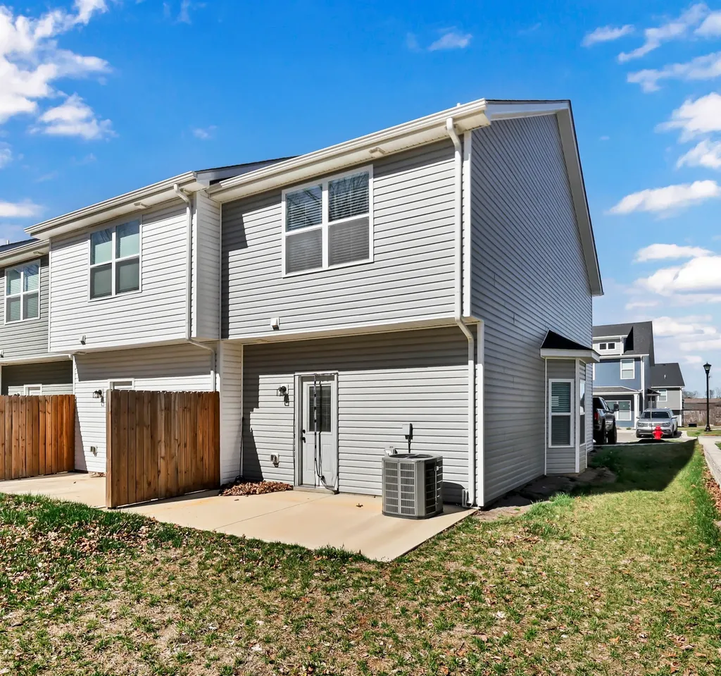 314 Front Ridge Circle Clarksville TN 37040