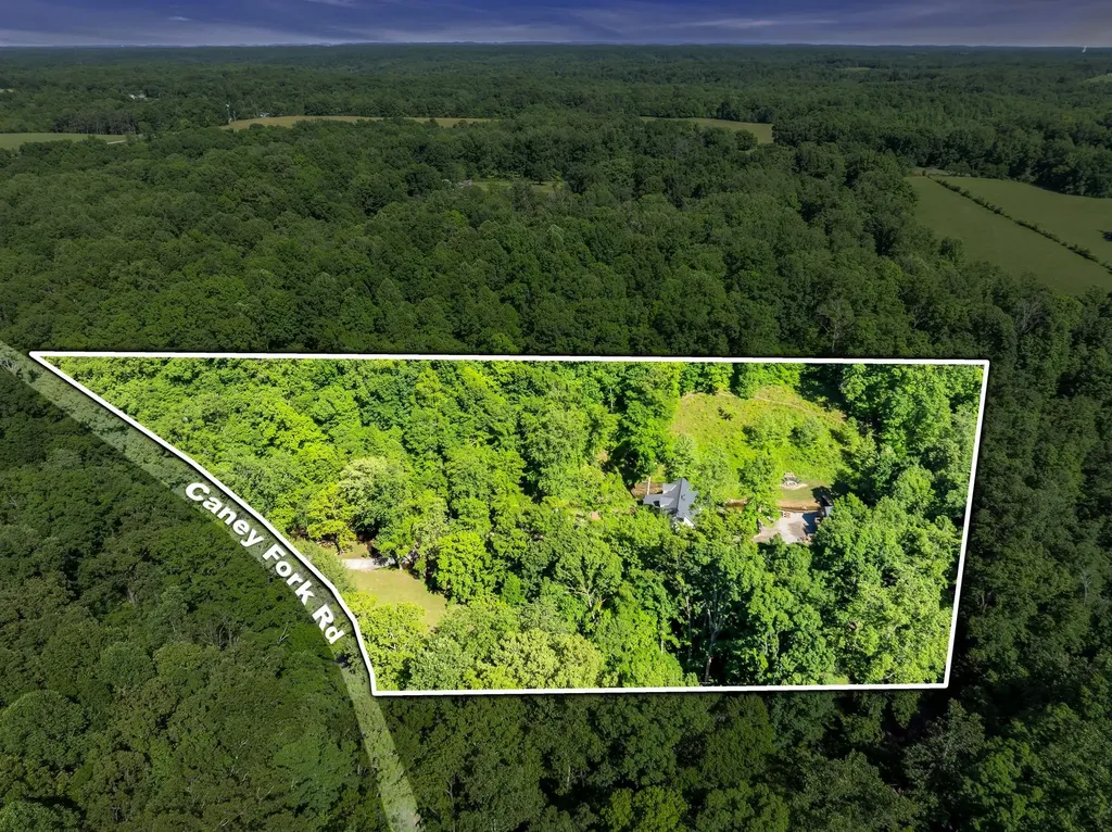 7741 Caney Fork Road Fairview TN 37062