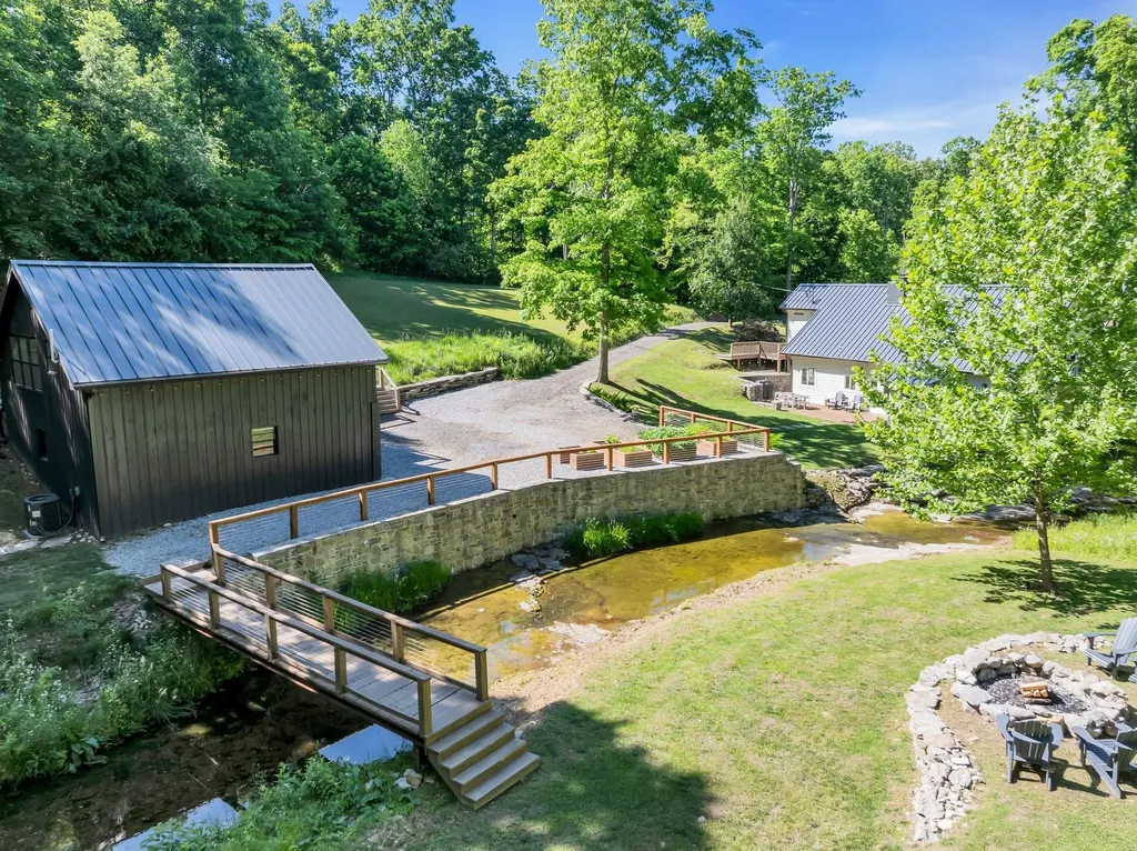 7741 Caney Fork Road Fairview TN 37062