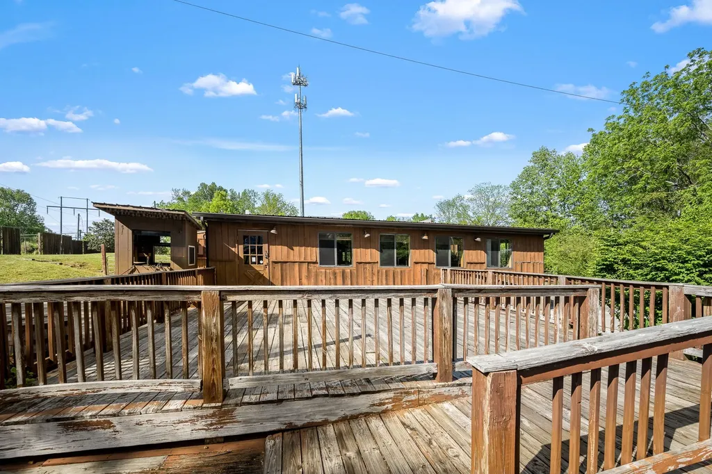 7080 Dale Ridge Road Lancaster TN 38569