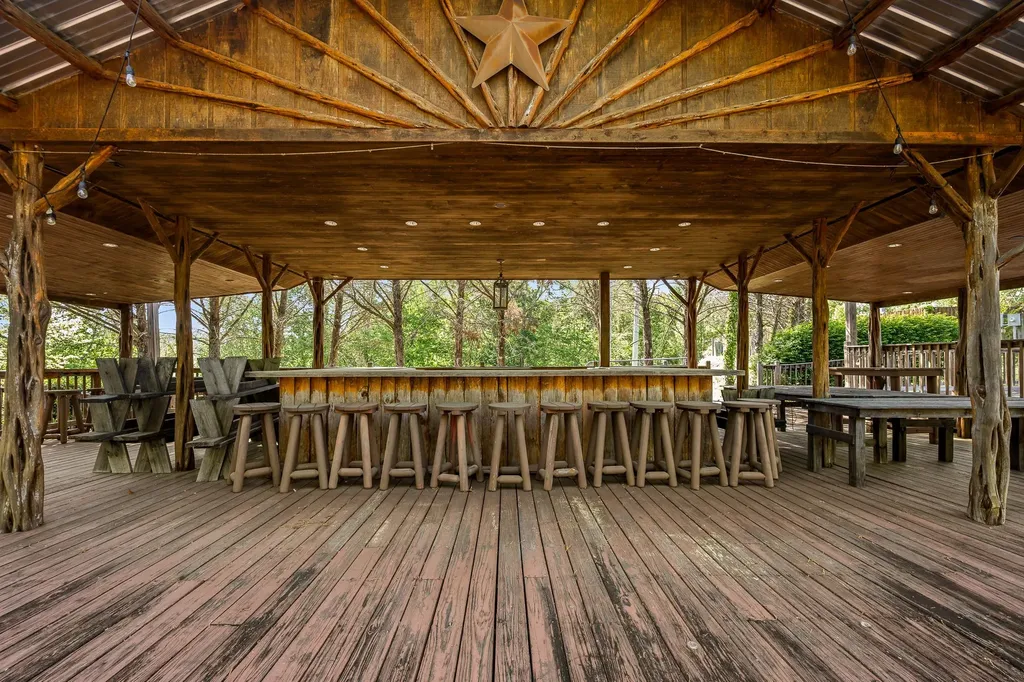 7080 Dale Ridge Road Lancaster TN 38569