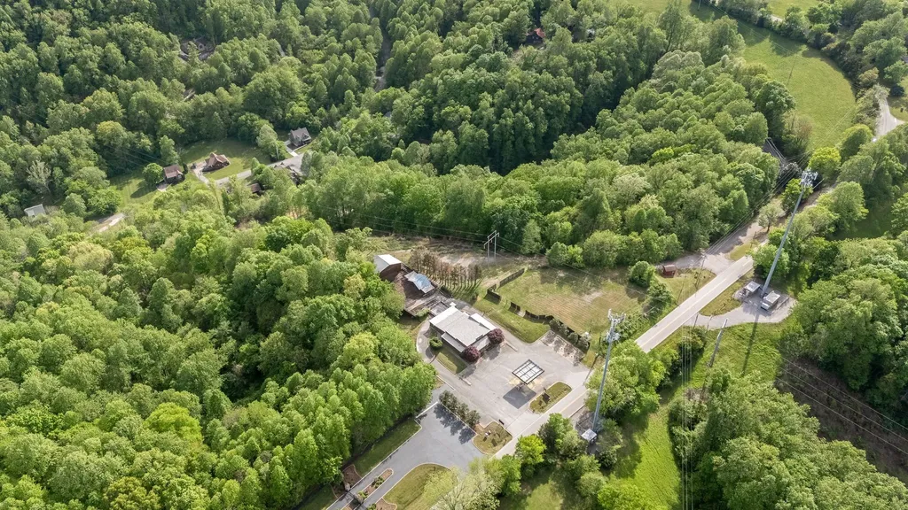 7080 Dale Ridge Road Lancaster TN 38569