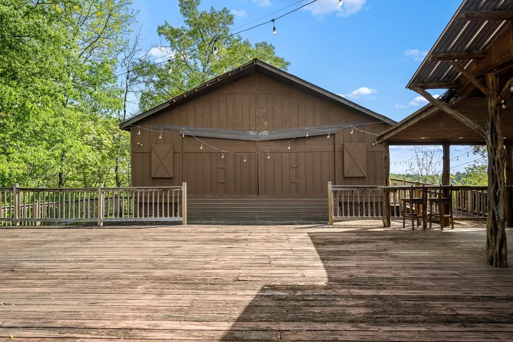 7080 Dale Ridge Road Lancaster TN 38569