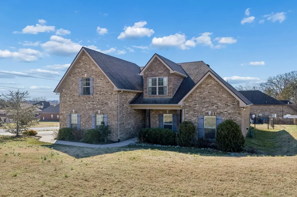 1301 Rivercrest Drive Murfreesboro TN 37129