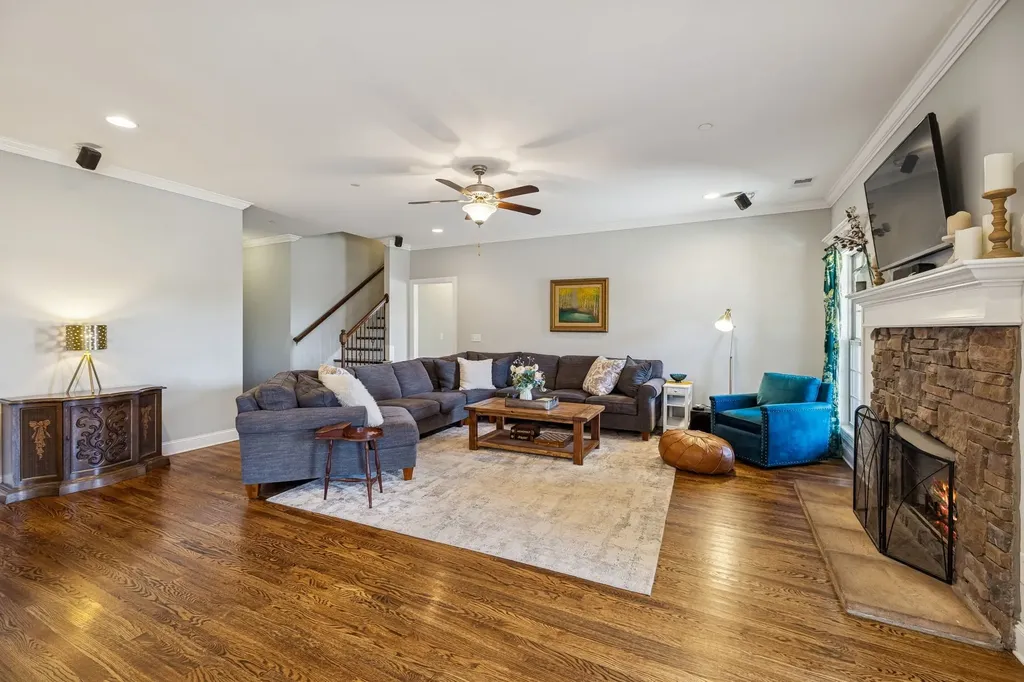 1301 Rivercrest Drive Murfreesboro TN 37129