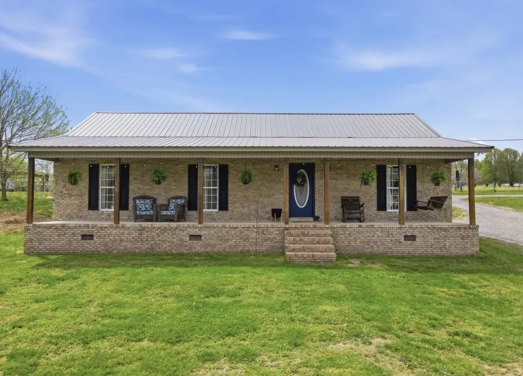 138 Poplar View Lane Huntland TN 37345