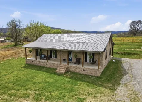 138 Poplar View Lane Huntland TN 37345