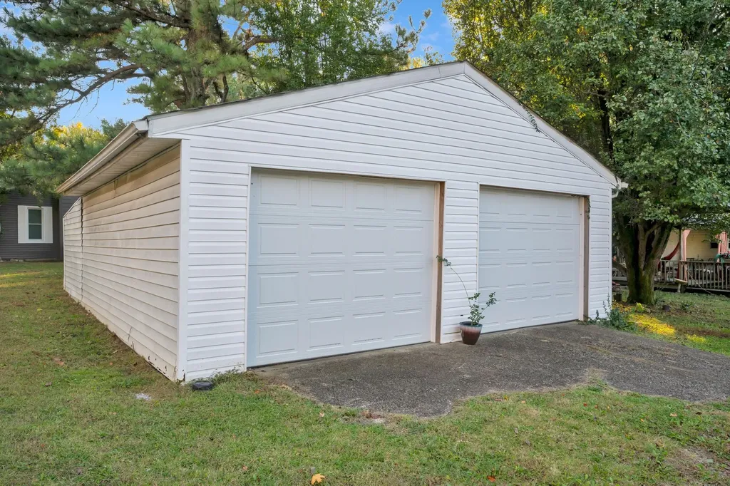 944 Deason Road Dickson TN 37055