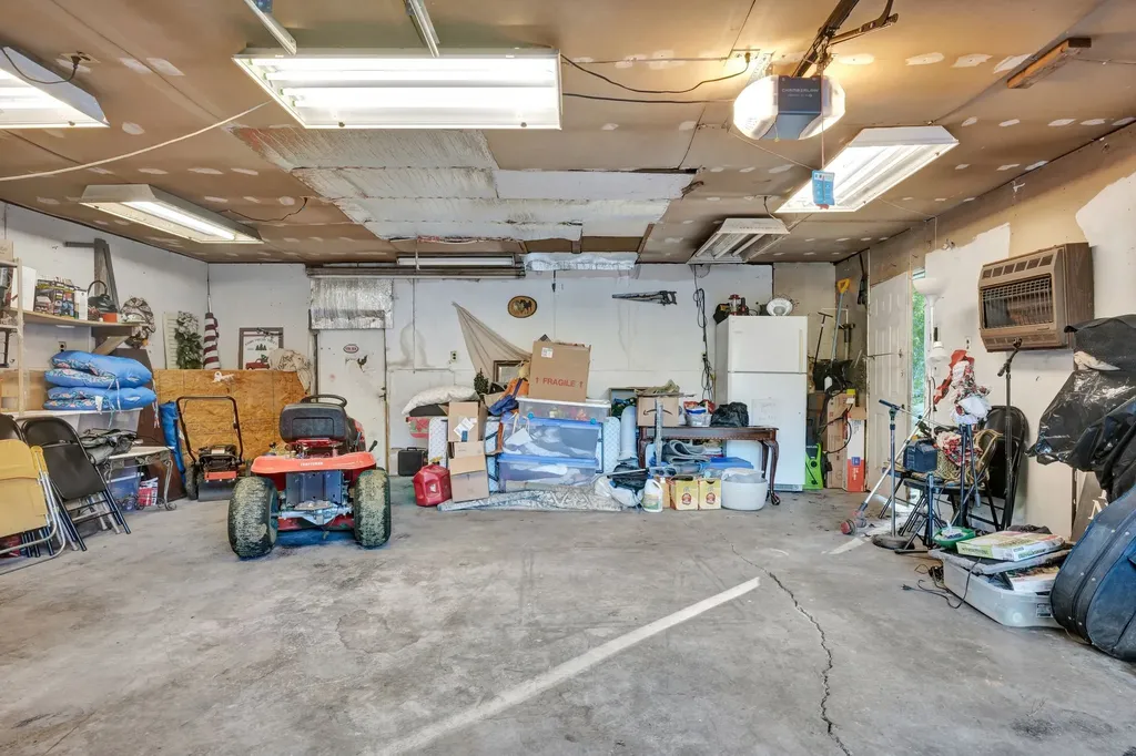 944 Deason Road Dickson TN 37055